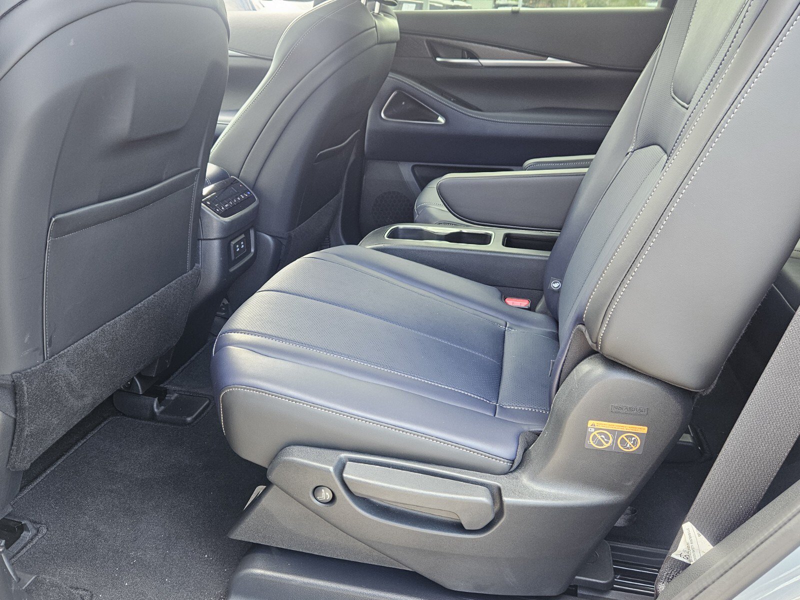 Certified 2026 INFINITI QX60 Sport w/ Dark Cargo Package AWD/4WD image 12