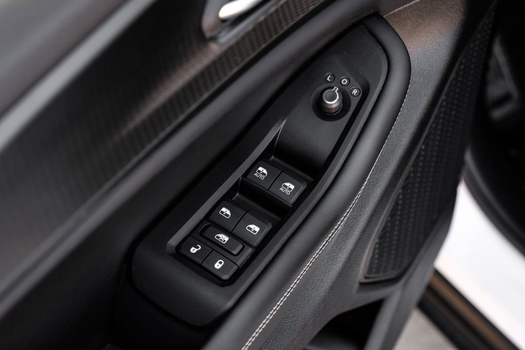 Used 2023 Jeep Grand Cherokee L Laredo AWD/4WD image 54