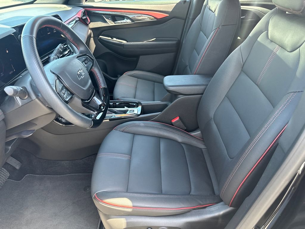 Used 2026 Chevrolet TrailBlazer RS w/ Driver Confidence Package image 8