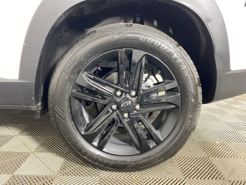 New 2026 Chevrolet Trax ACTIV w/ Sunroof Package image 32