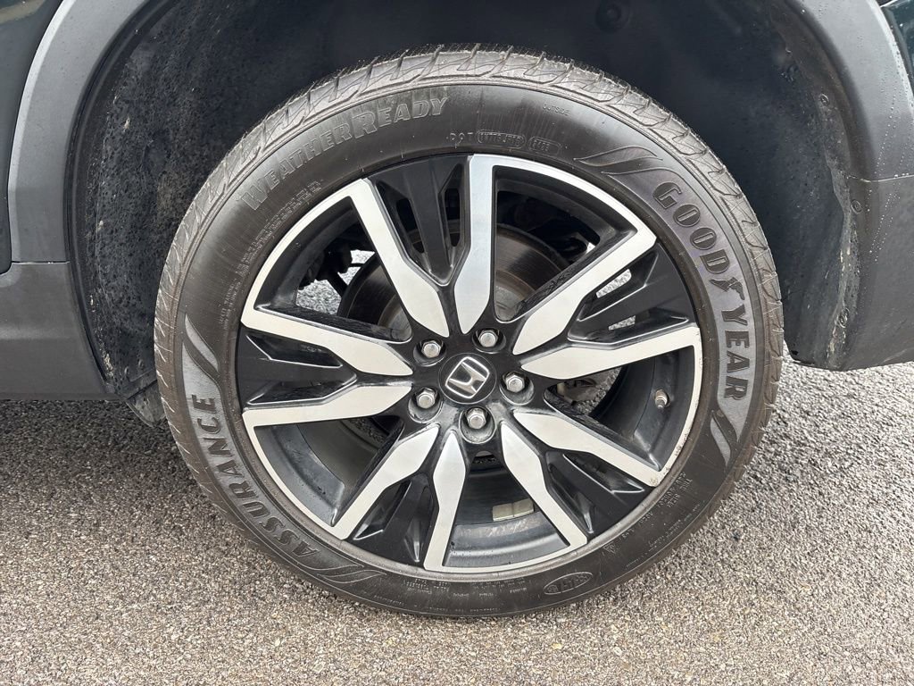 Used 2019 Honda Pilot Touring image 8