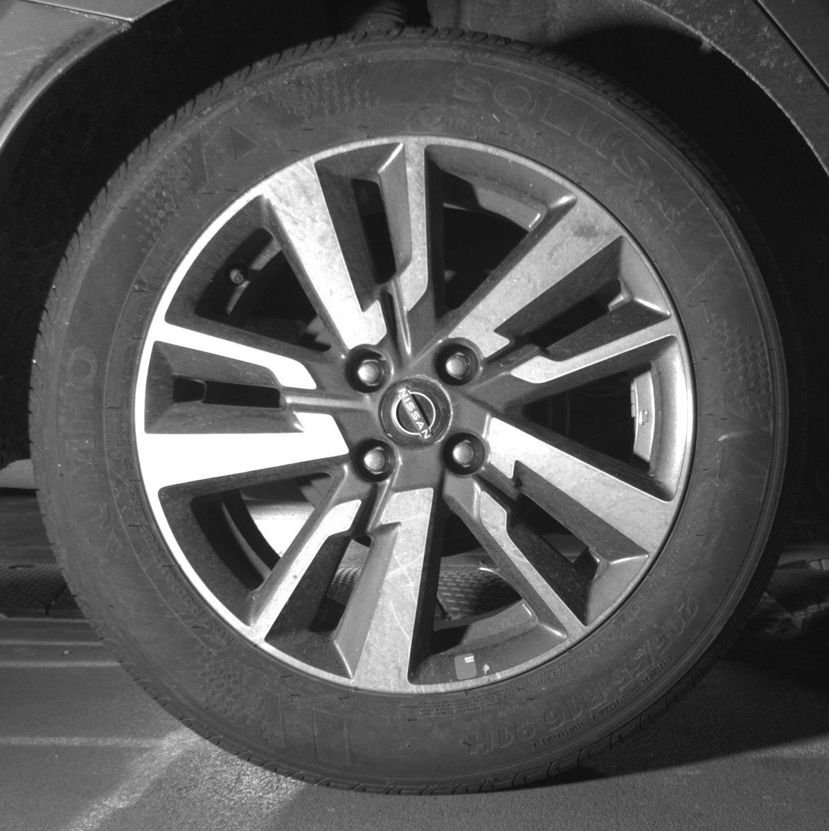 Used 2025 Nissan Versa SV image 15