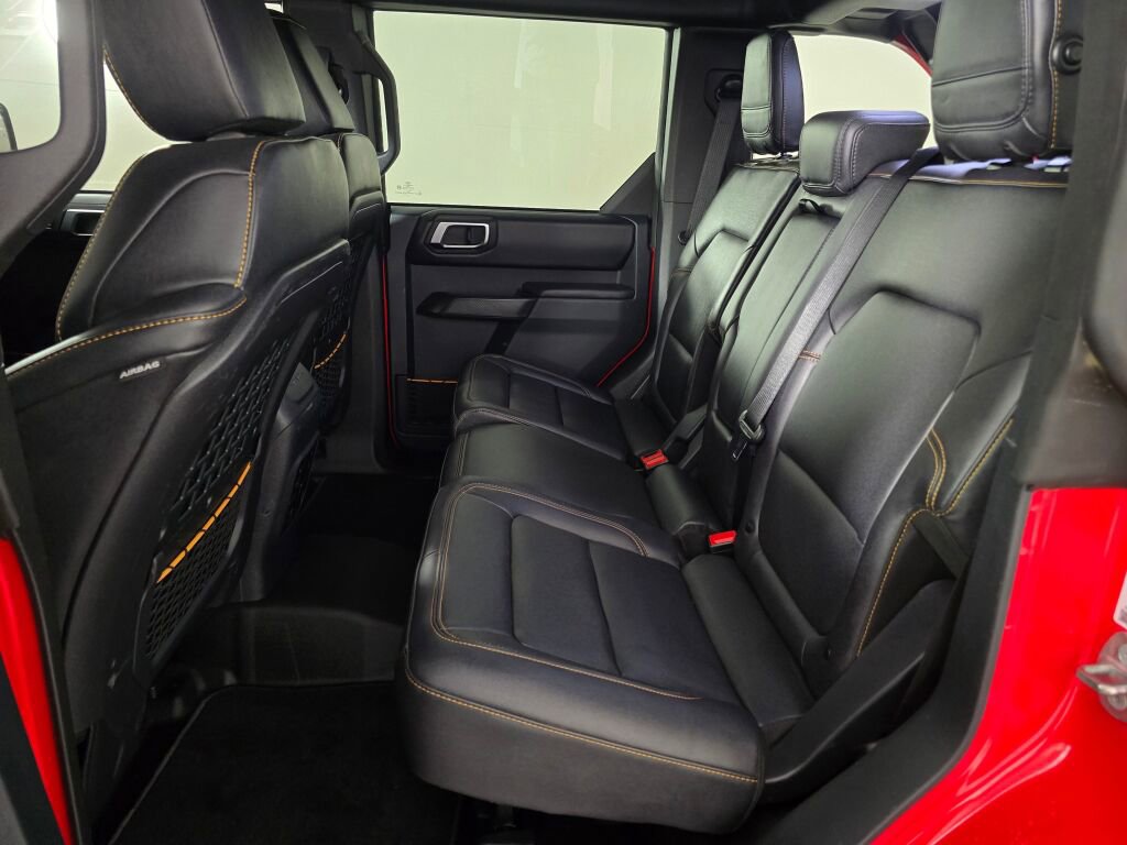 Used 2024 Ford Bronco Badlands w/ Sasquatch Package image 39