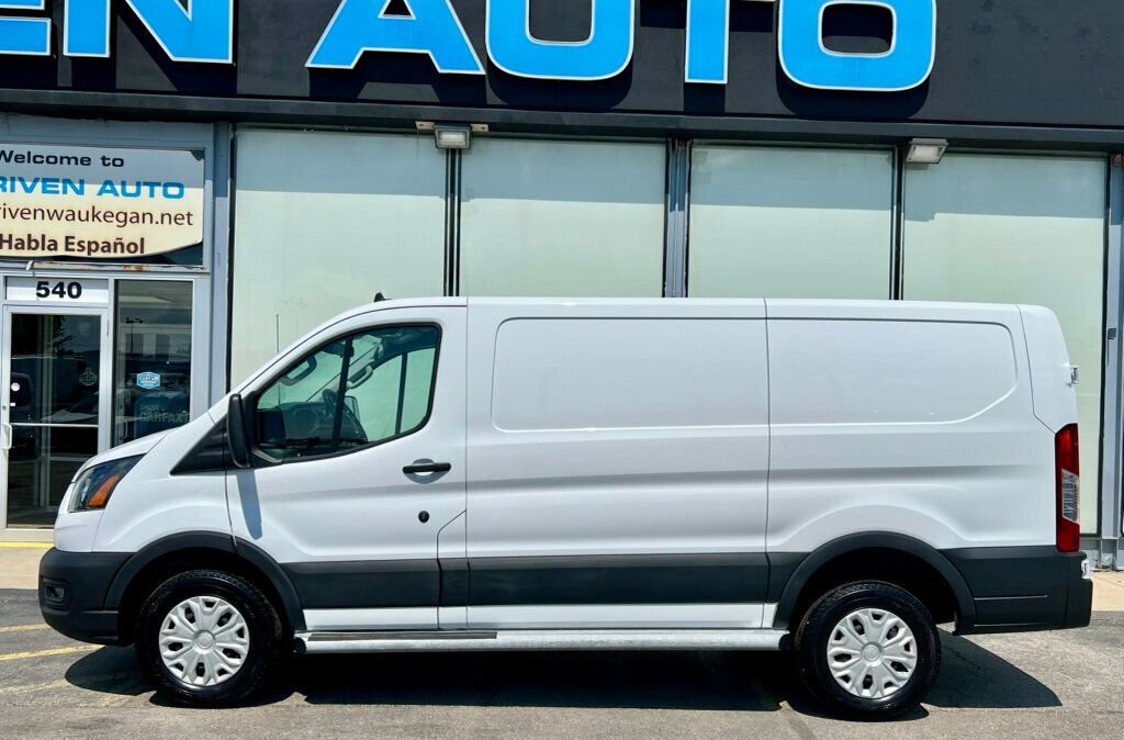 Used 2025 Ford Transit 250 Low Roof w/ Exterior Upgrade Package RWD image 2