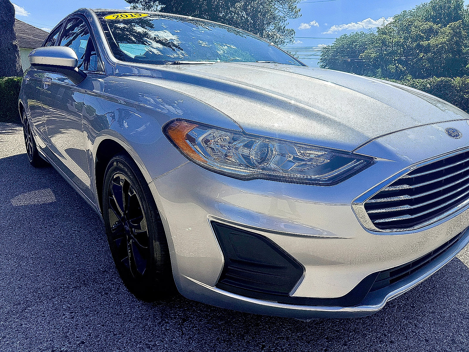 Used 2019 Ford Fusion SE FWD image 12