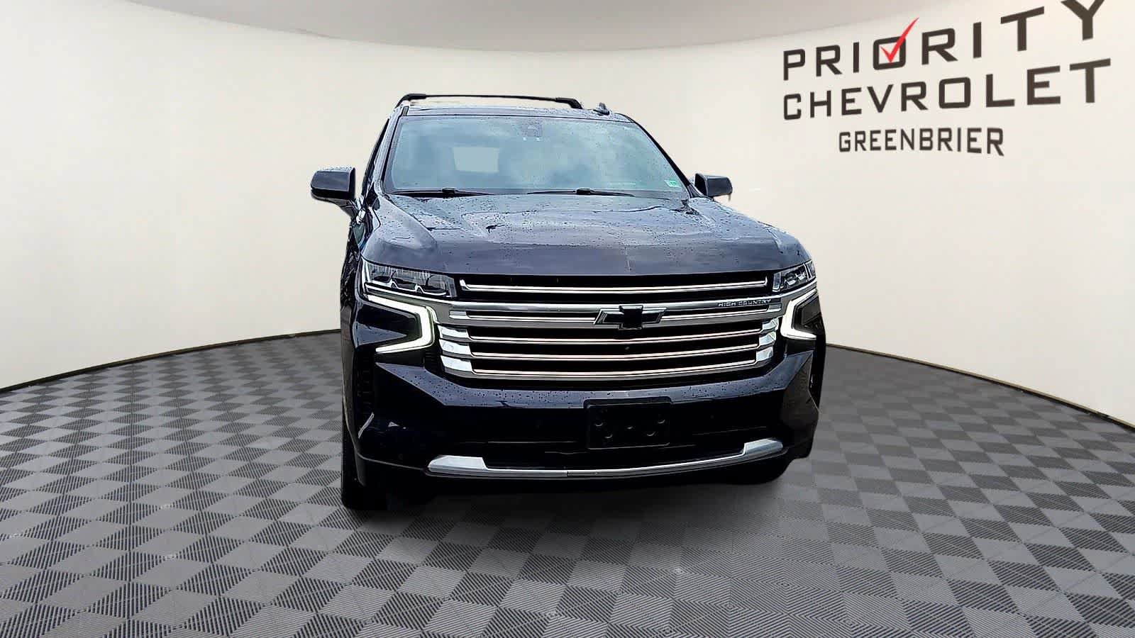Used 2022 Chevrolet Tahoe High Country w/ Premium Package AWD/4WD image 3