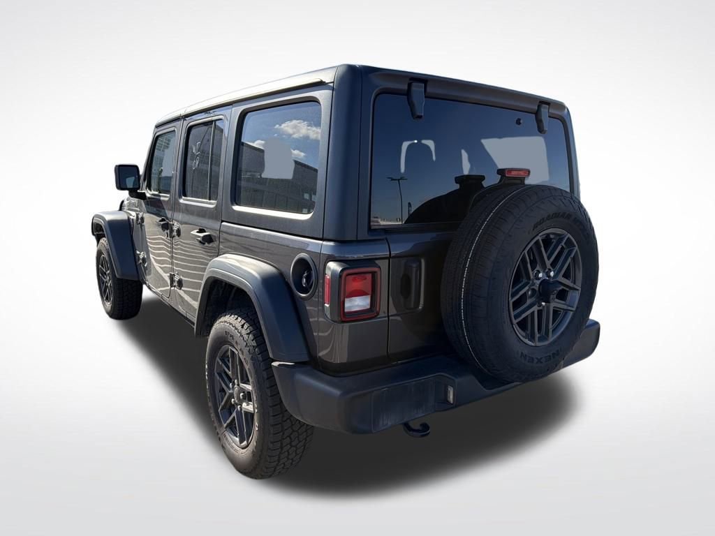 Used 2024 Jeep Wrangler Sport S image 6