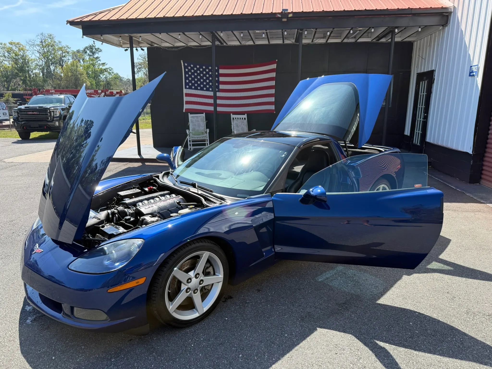 Used 2007 Chevrolet Corvette Coupe w/ Performance Package image 25