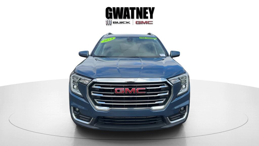 Used 2024 GMC Terrain SLT image 2