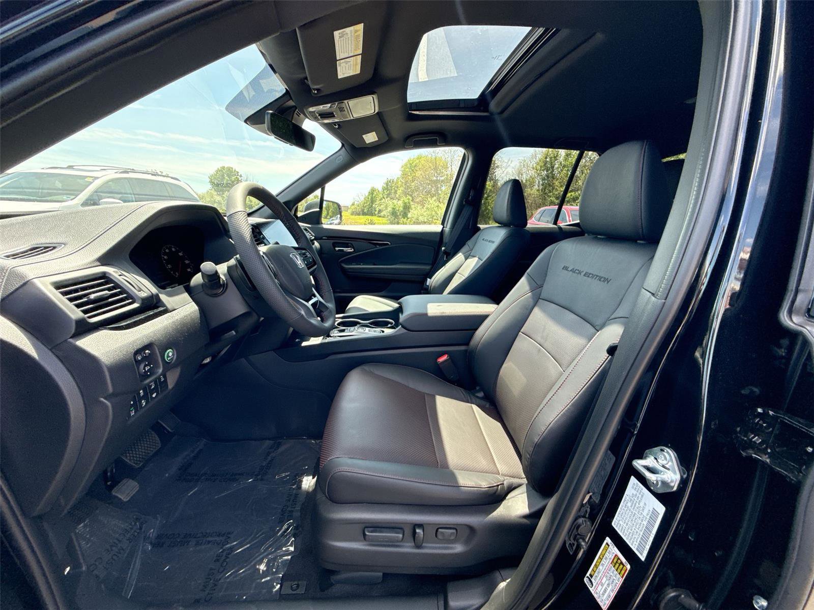 New 2026 Honda Ridgeline Black Edition image 13