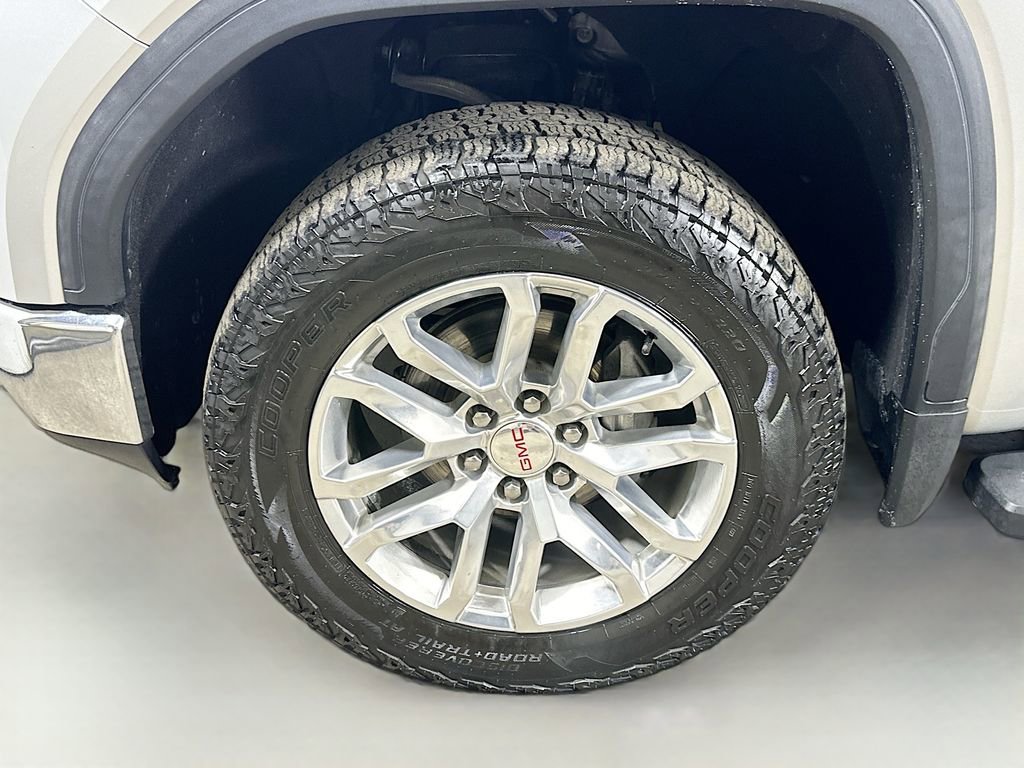 Used 2019 GMC Sierra 1500 SLT w/ SLT Premium Plus Package AWD/4WD image 8