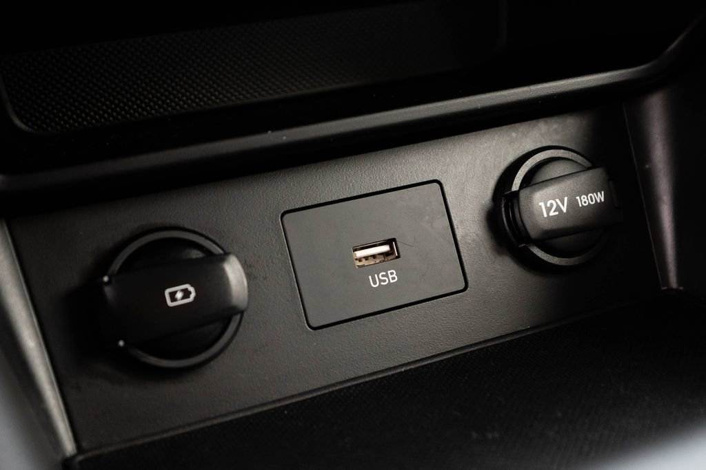 Used 2023 Hyundai Kona SEL image 23