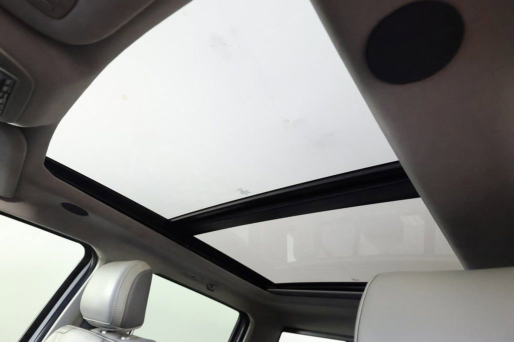 Used 2025 Ford F350 Platinum w/ Platinum Plus Package image 34