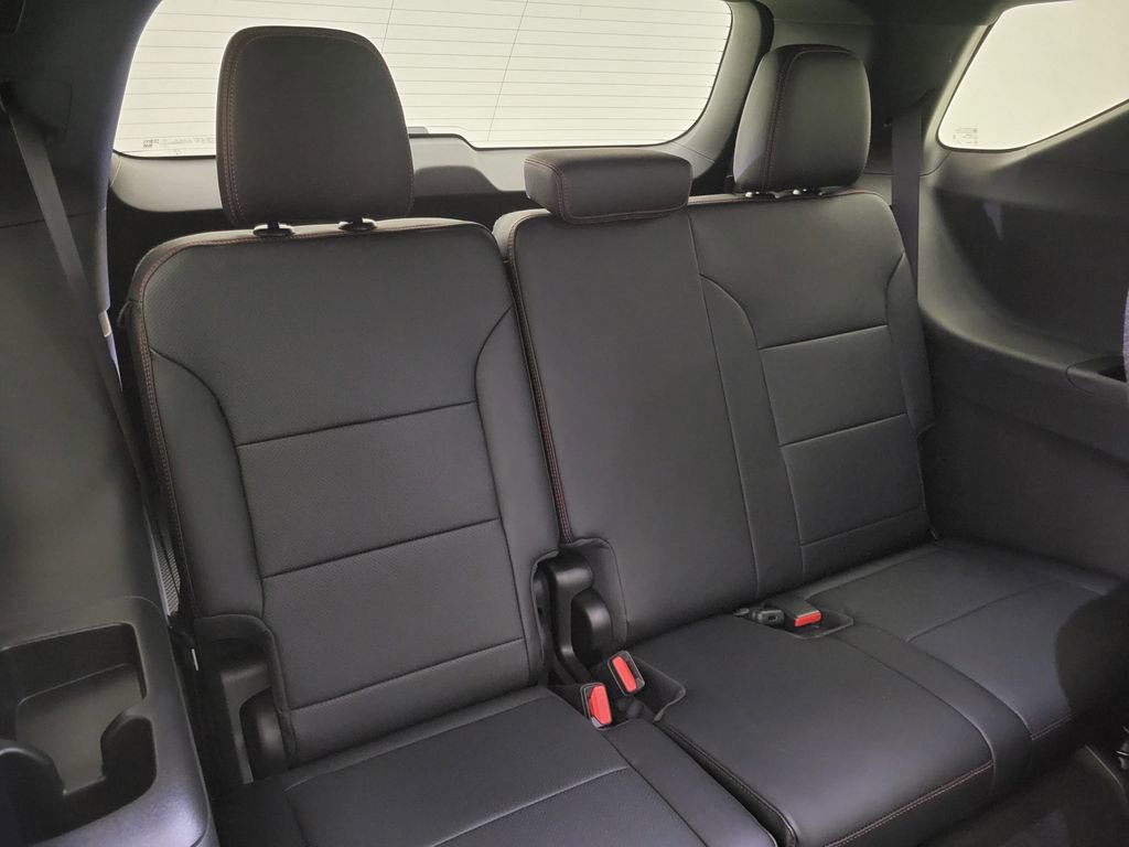 New 2026 Chevrolet Traverse RS w/ LPO, Floor Liner Package image 48