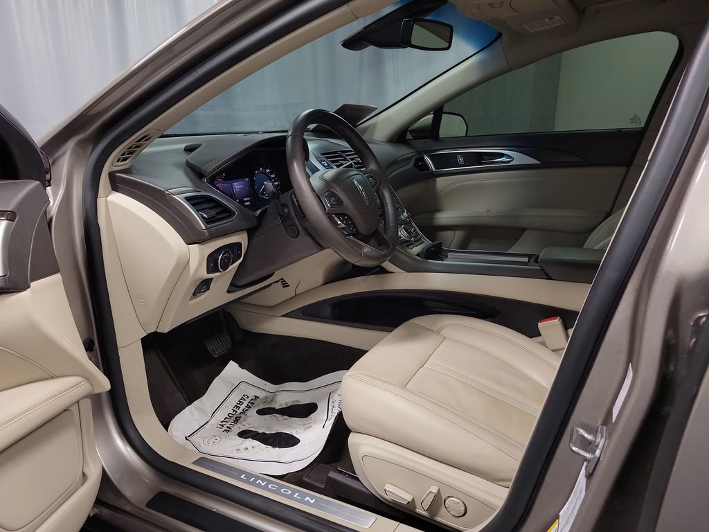 Used 2018 Lincoln MKZ Select w/ Select Plus Package image 13