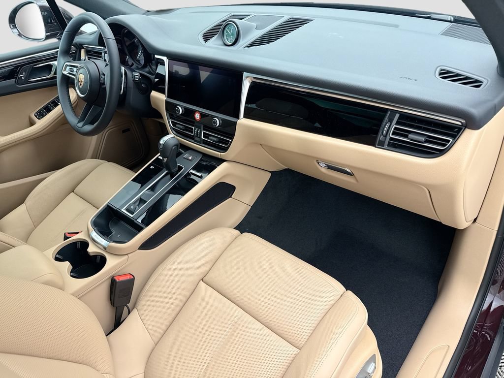 Used 2026 Porsche Macan AWD/4WD image 20