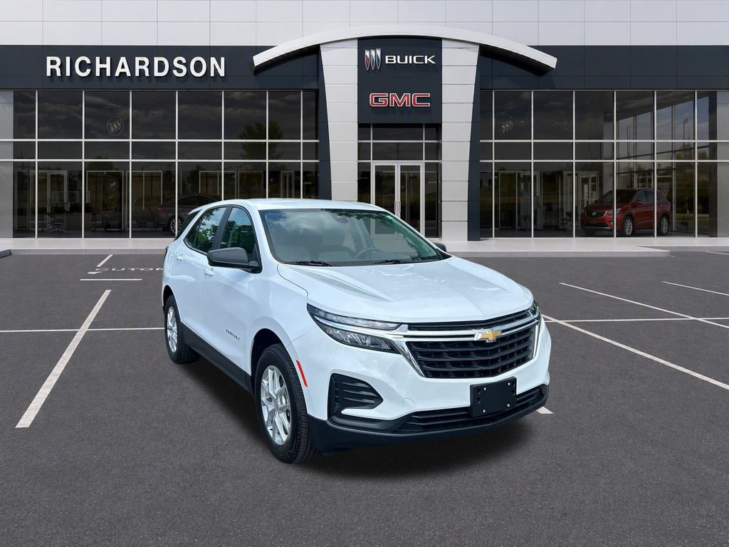 Used 2024 Chevrolet Equinox LS AWD/4WD image 7
