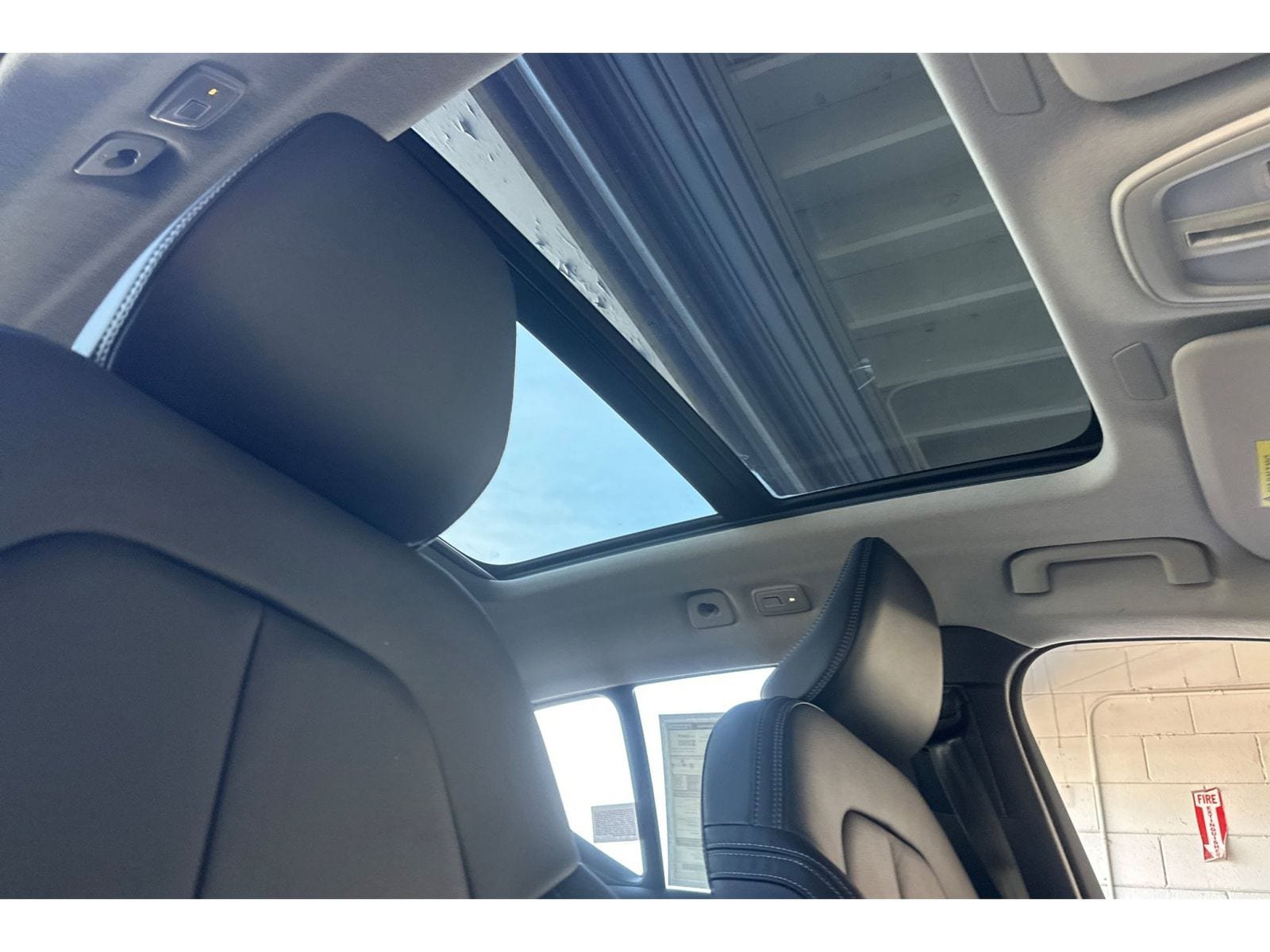 New 2026 Volvo XC40 B5 Plus w/ Climate Package AWD/4WD image 18