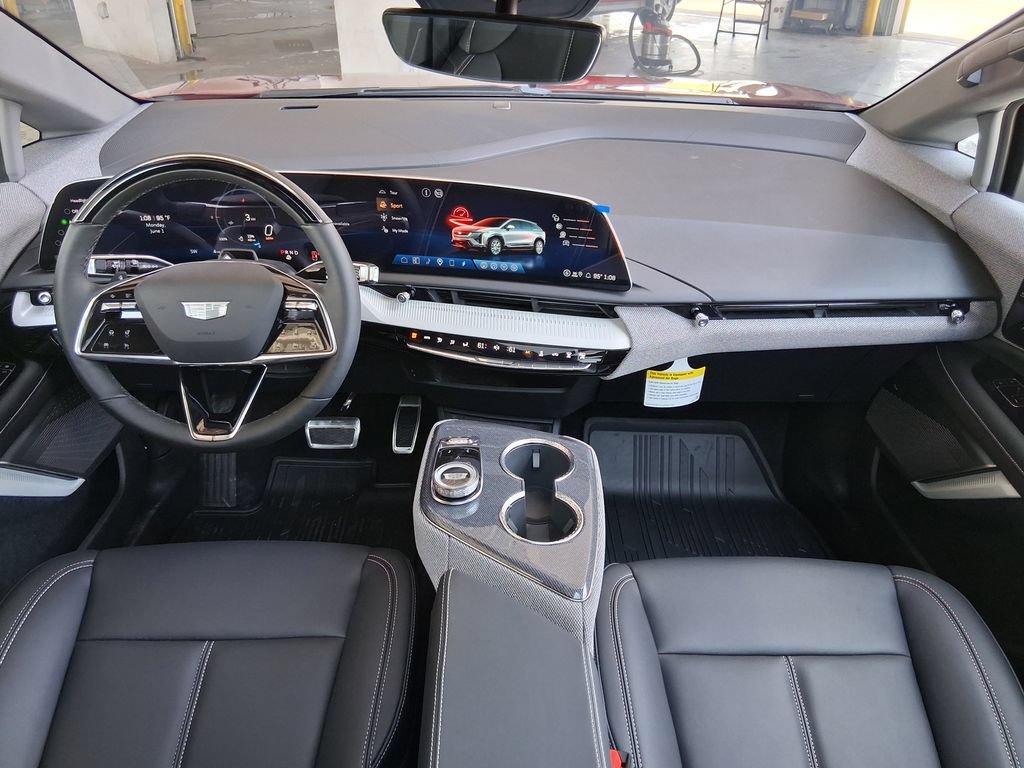 New 2026 Cadillac Optiq Sport 1 w/ LPO, ONYX Package RWD image 9