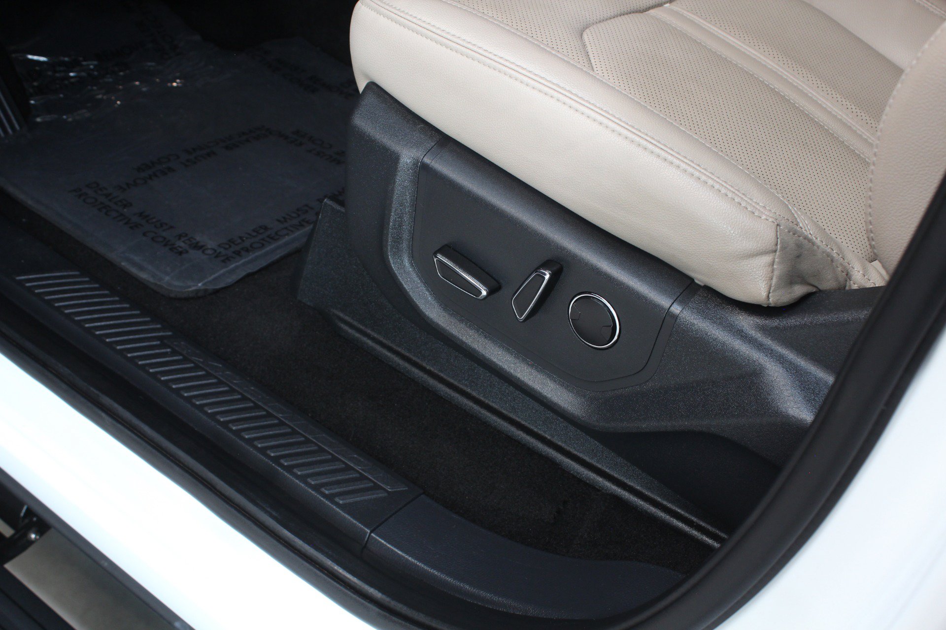 Used 2023 Ford Expedition Max Limited AWD/4WD image 34