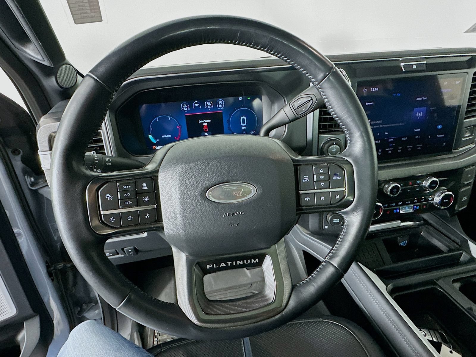 Used 2025 Ford F350 Platinum AWD/4WD image 12