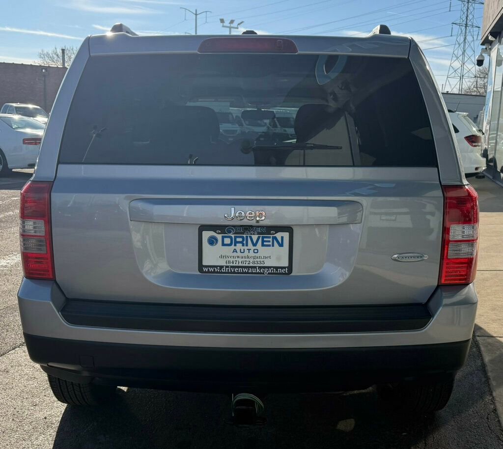 Used 2016 Jeep Patriot Latitude image 4