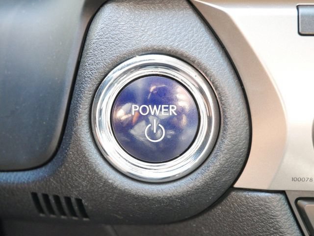 Used 2013 Lexus ES 300h w/ Luxury Pkg FWD image 26