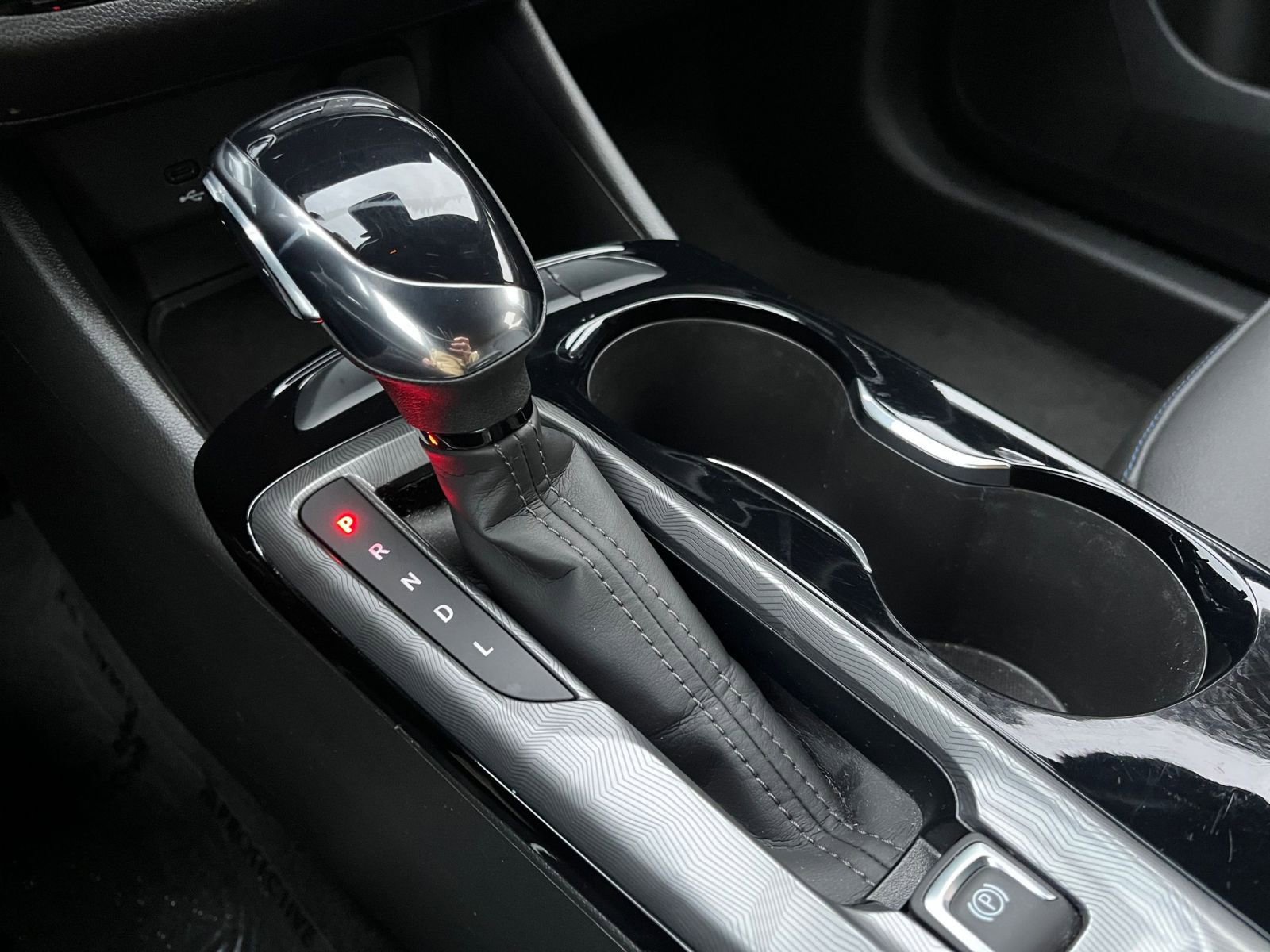 Used 2025 Buick Envista Sport Touring image 42