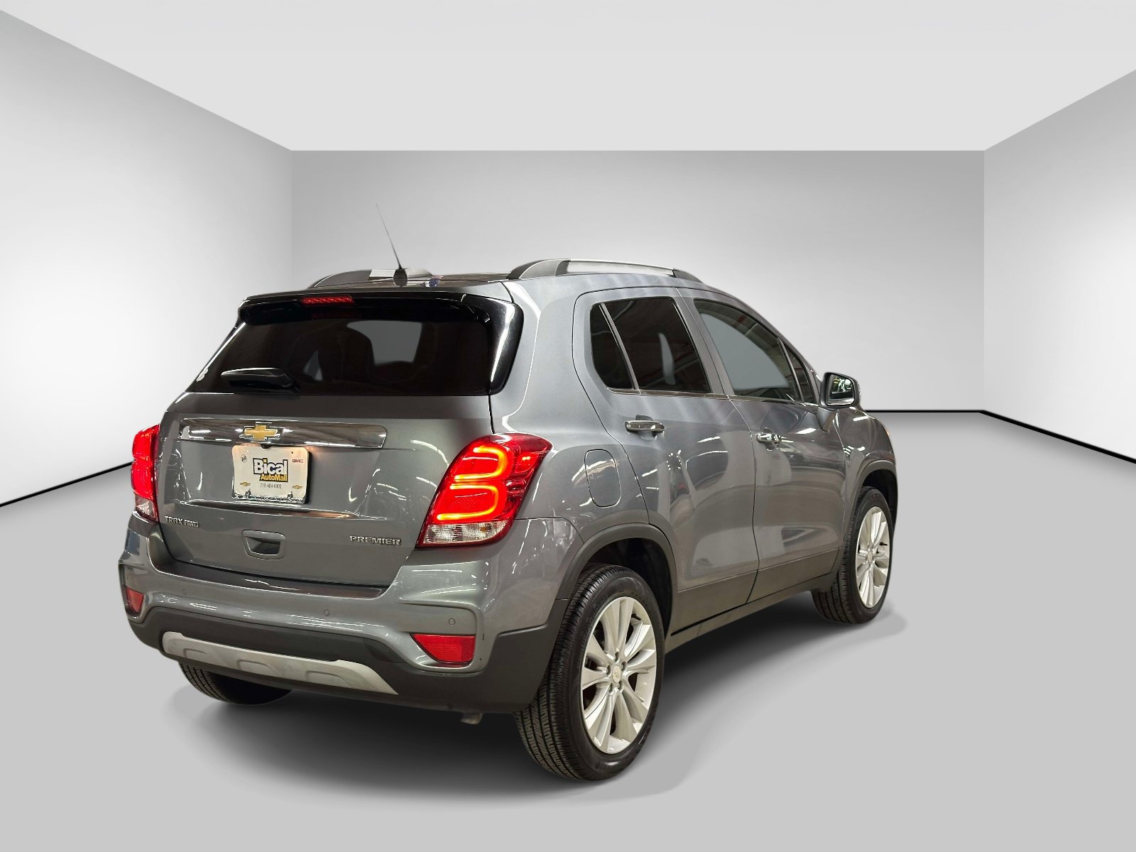 Used 2020 Chevrolet Trax Premier AWD/4WD image 5