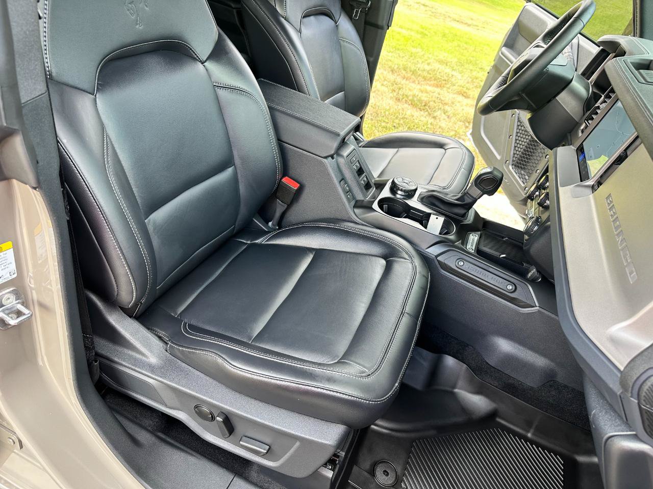 Used 2026 Ford Bronco Outer Banks AWD/4WD image 24