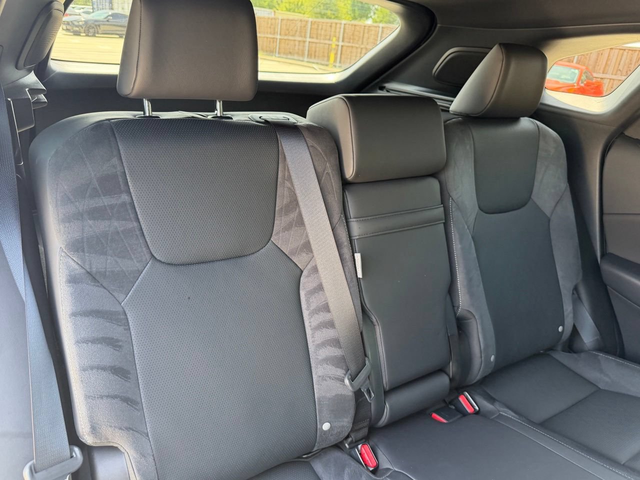Used 2024 Lexus RX 350 FWD w/ Convenience Package image 35