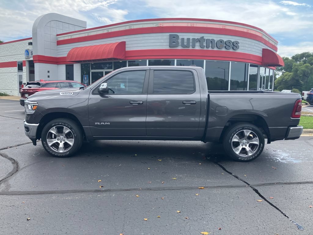 Used 2023 RAM 1500 Laramie AWD/4WD image 3
