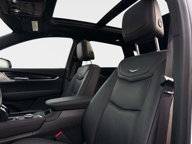 New 2026 Cadillac XT5 Premium Luxury w/ Driver Assist Package AWD/4WD image 18