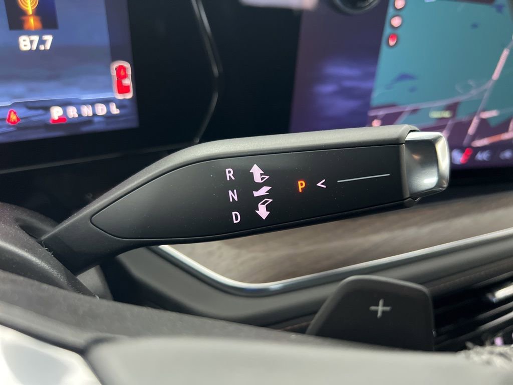 New 2026 Chevrolet Suburban High Country image 15