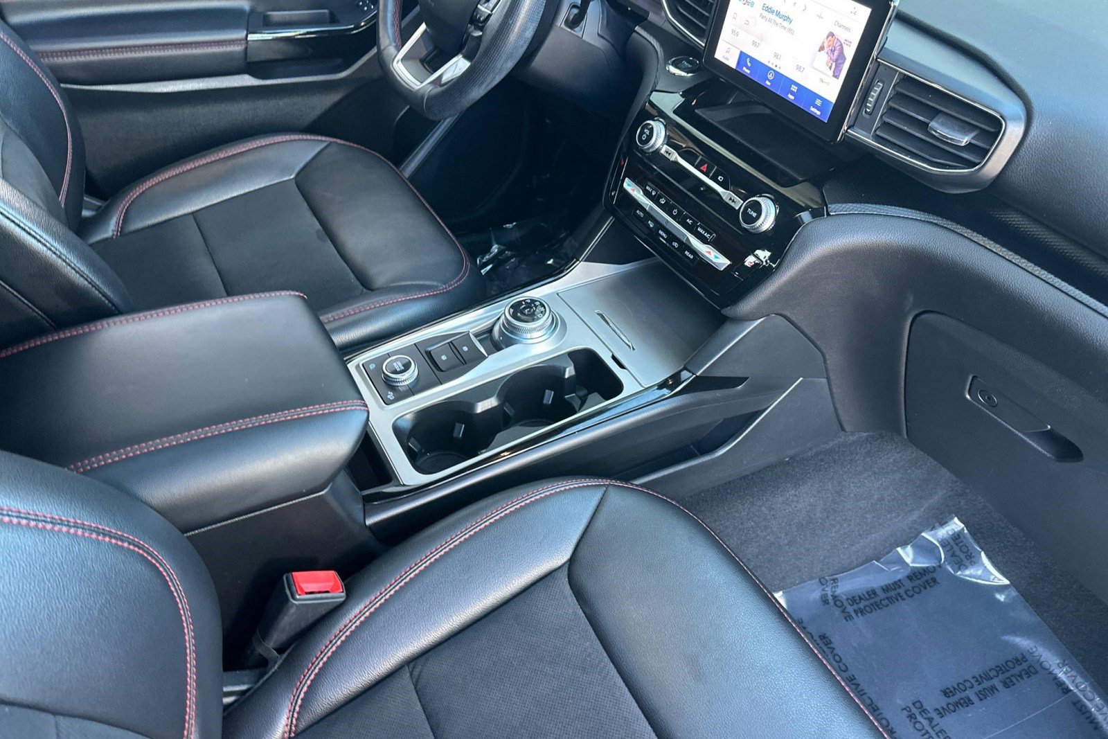 Used 2022 Ford Explorer ST-Line w/ Class IV Trailer Tow Package image 32