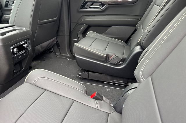 New 2026 GMC Yukon Elevation image 13