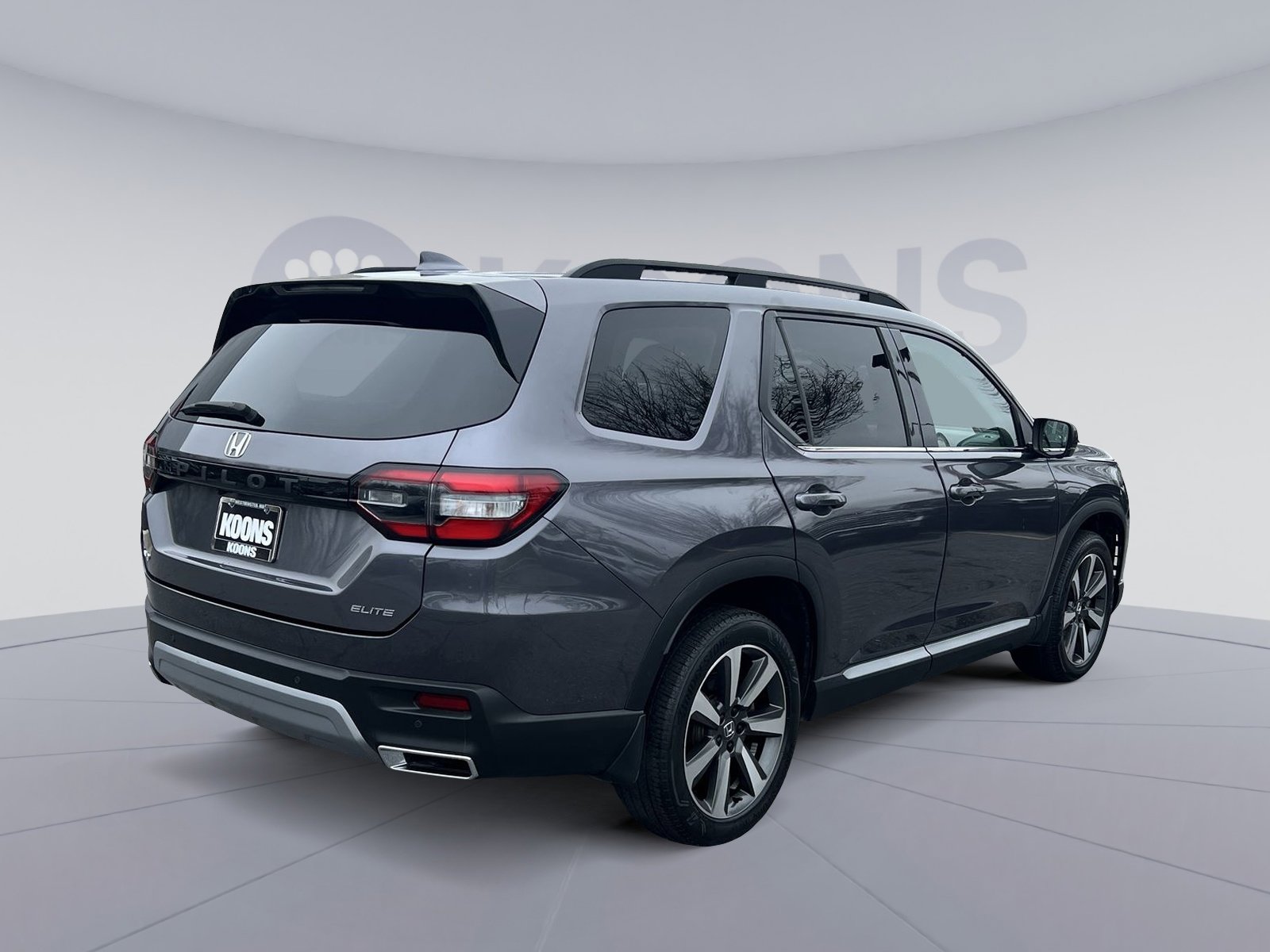 Used 2023 Honda Pilot Elite image 7