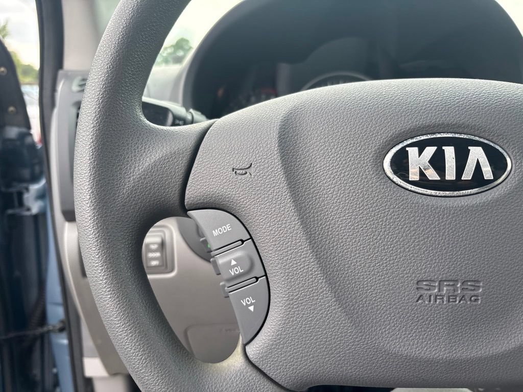 Used 2014 Kia Sedona LX FWD image 18