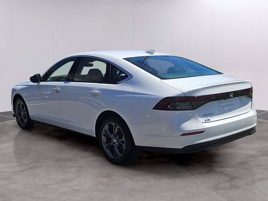 Certified 2023 Honda Accord EX image 4