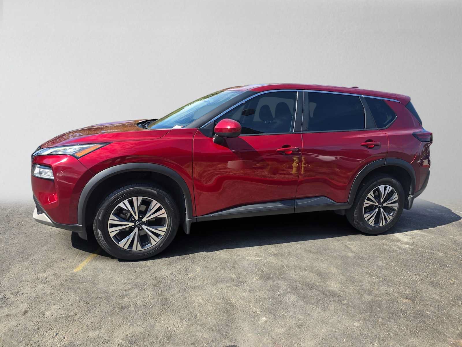 Used 2023 Nissan Rogue SV FWD image 6