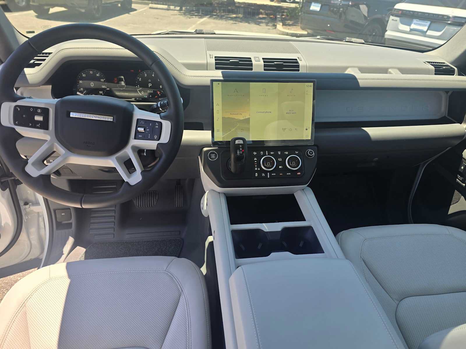 New 2026 Land Rover Defender 110 X-Dynamic SE AWD/4WD image 19