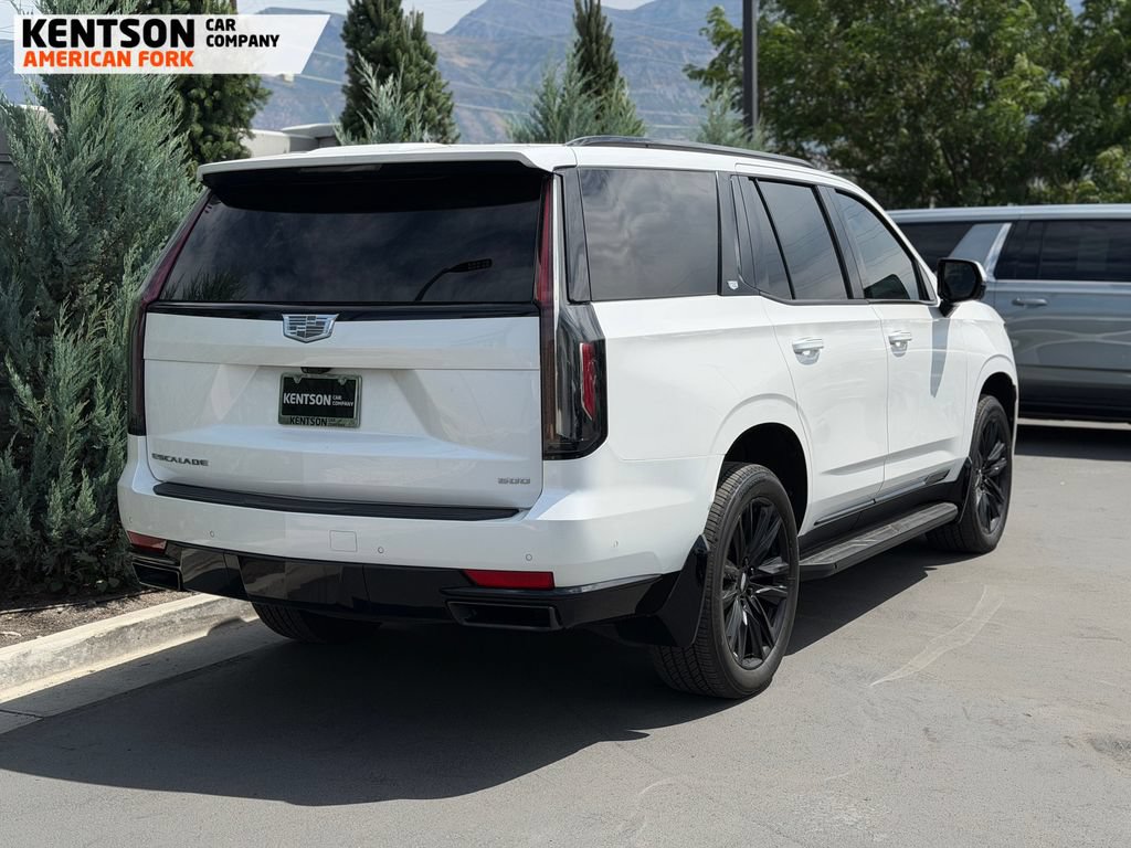 Used 2024 Cadillac Escalade Sport w/ LPO, Floor Liner Package AWD/4WD image 8