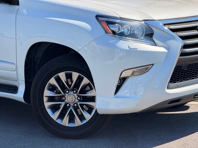 Used 2019 Lexus GX 460 Luxury AWD/4WD image 2