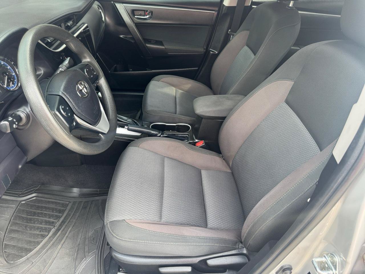 Used 2019 Toyota Corolla LE FWD image 5
