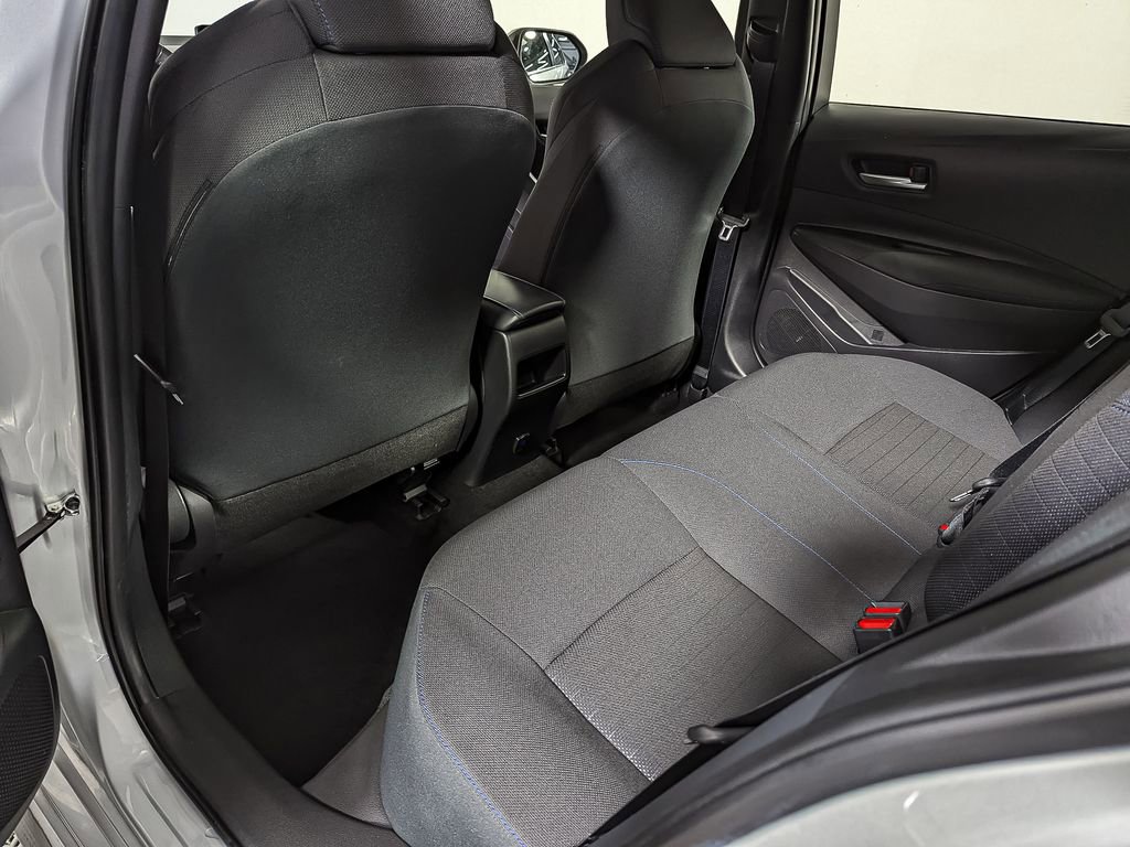 Used 2022 Toyota Corolla SE image 39