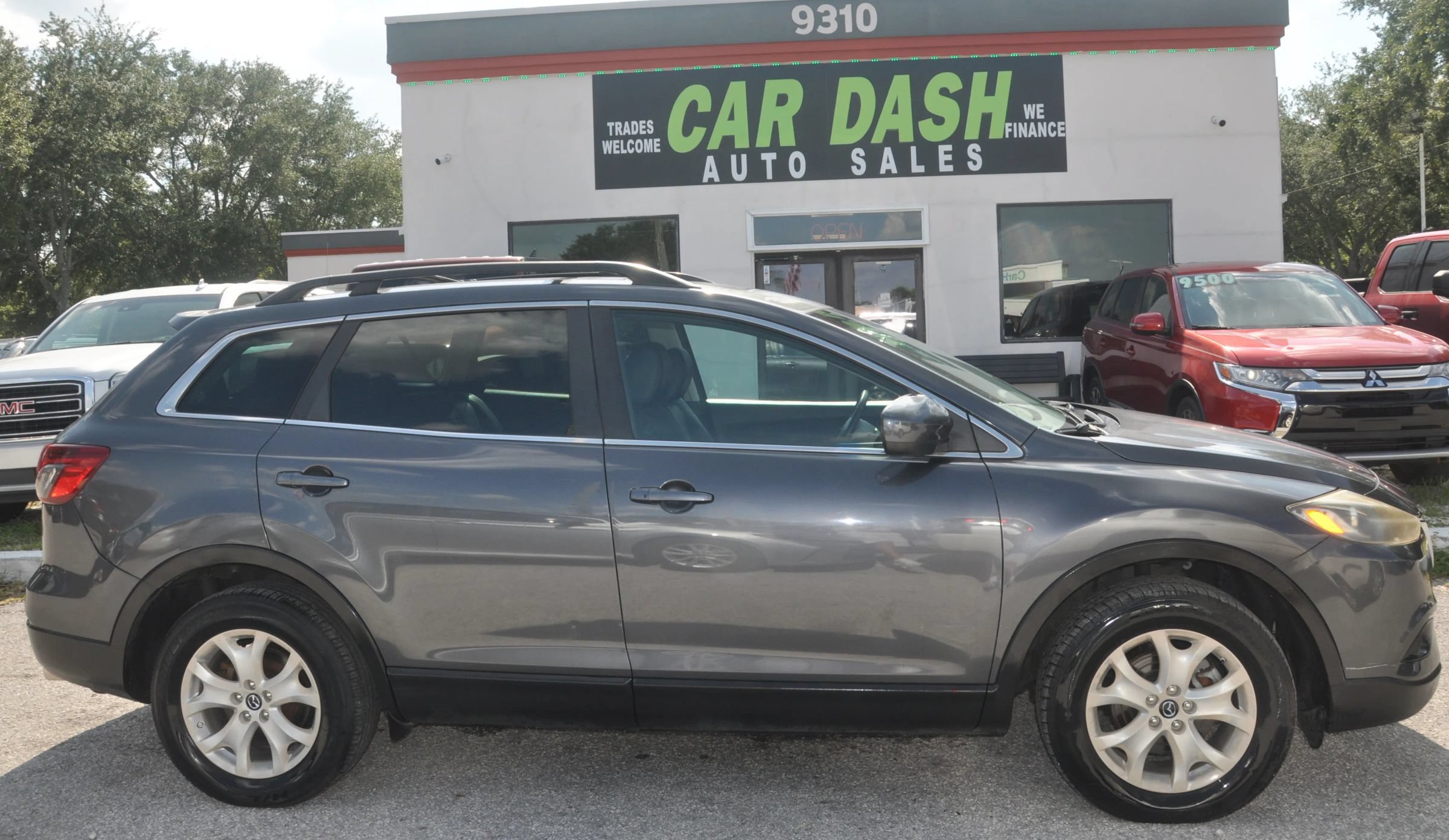 Used 2013 MAZDA CX-9 Touring w/ Touring Technology Pkg AWD/4WD image 4