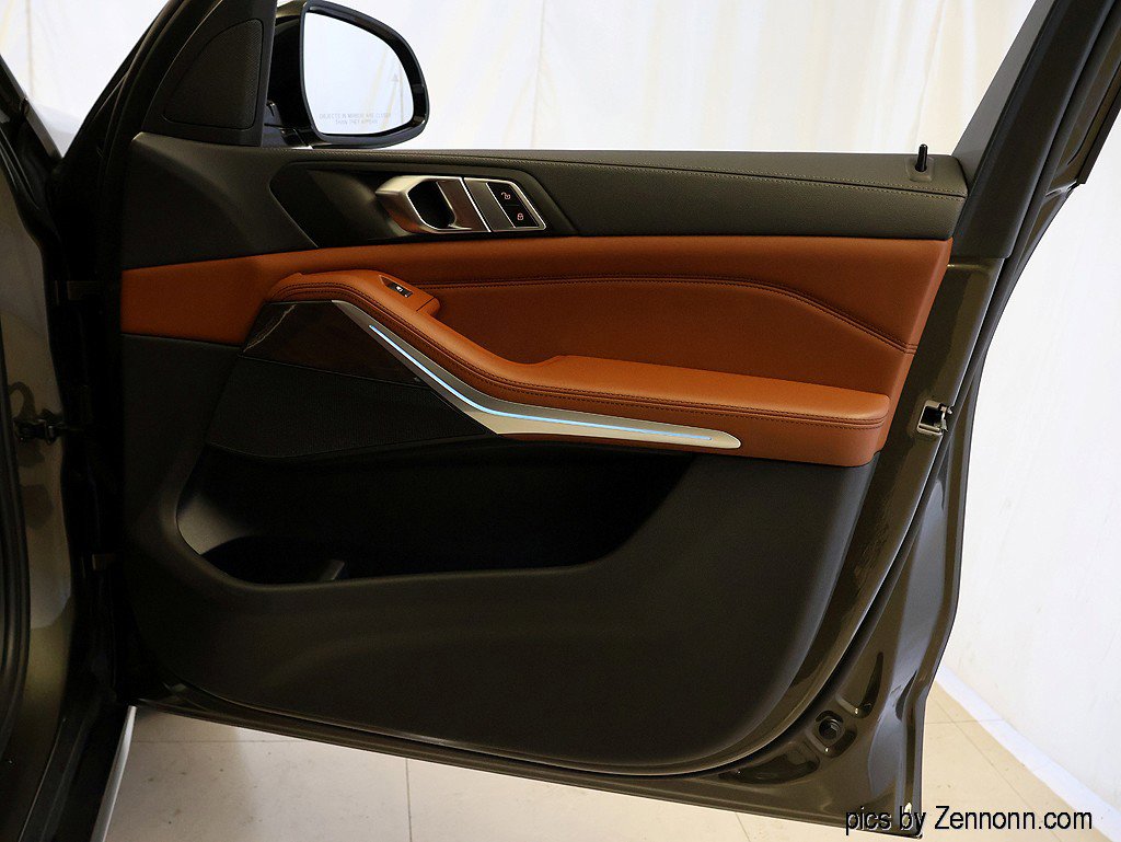 Certified 2023 BMW X5 xDrive45e w/ Executive Package image 37