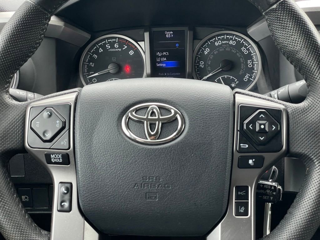 Used 2020 Toyota Tacoma SR5 RWD image 12