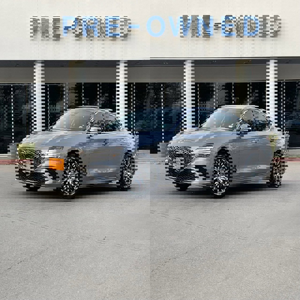 Used 2025 Genesis G70 2.5T image 2