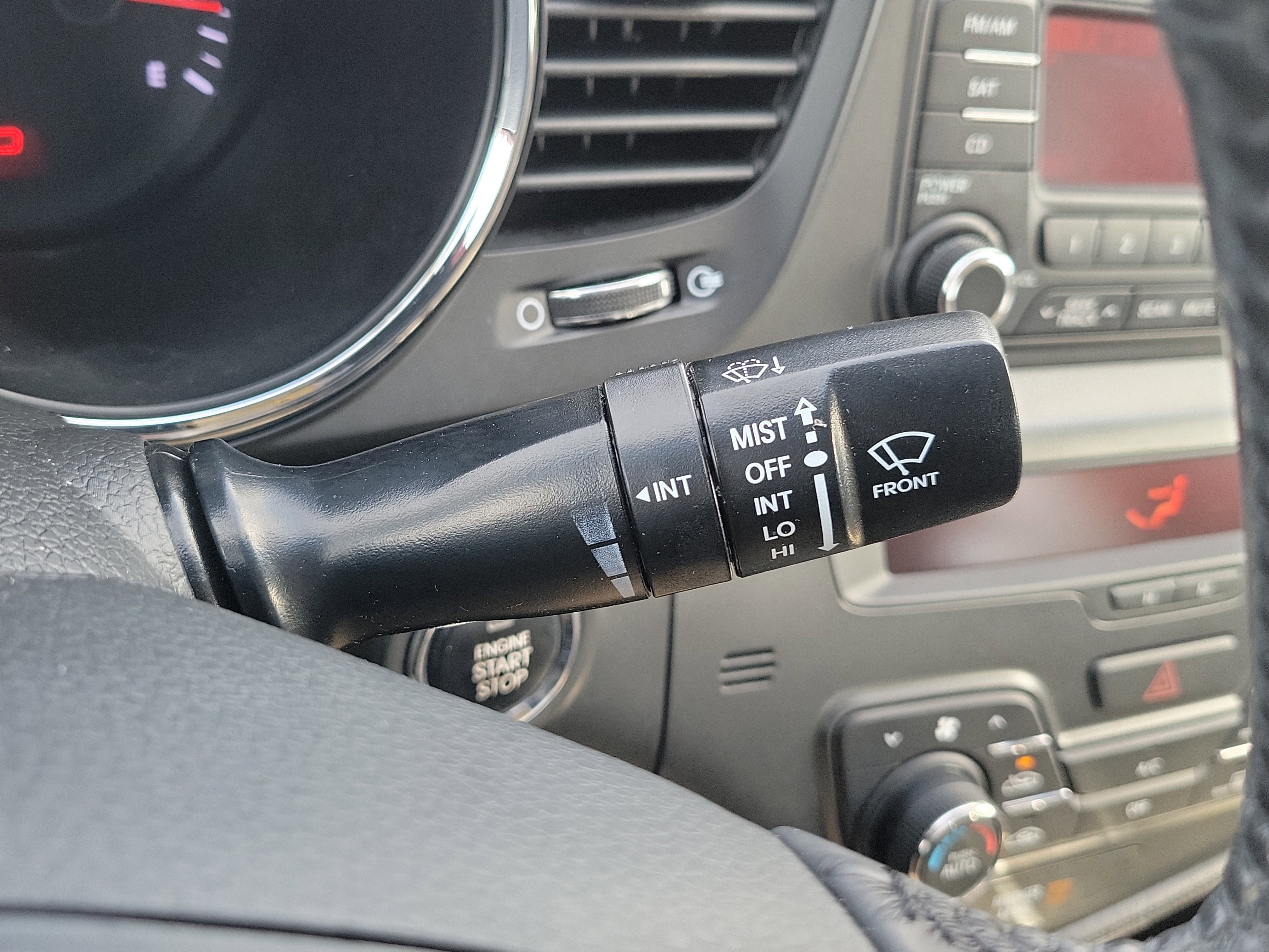 Used 2012 Kia Optima EX image 29